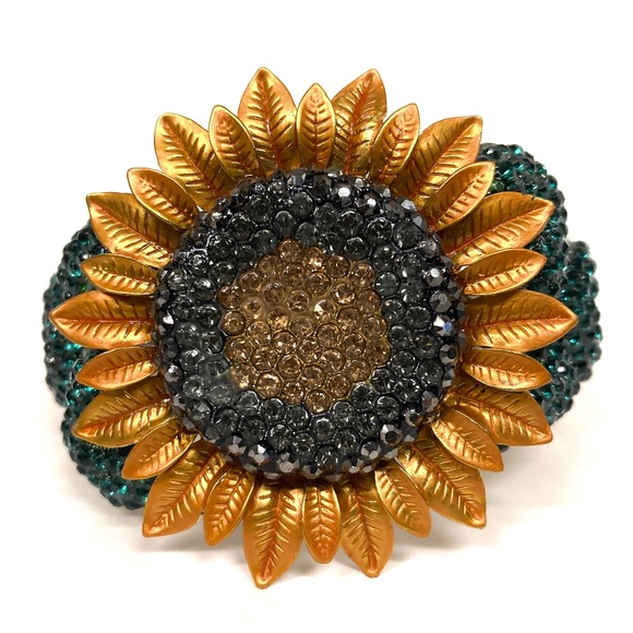 Jewelry - EUC Vintage Boho Sunflower Bracelet With Spring Closure